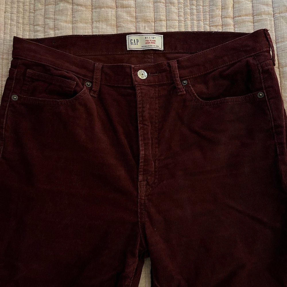 Gap 70’s Flare High-Rise Corduroy Pants Size 12 / 31